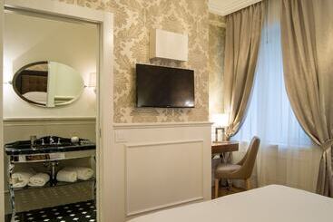 پانسیون Luxury Duomo Rooms