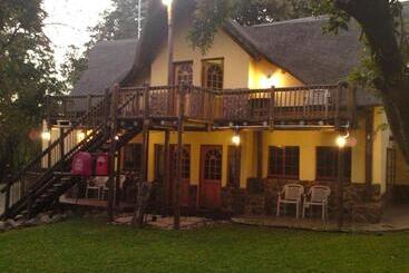 膳宿费 Lapalosa Lodge