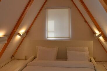 Rembrandtplein Bed & Breakfast