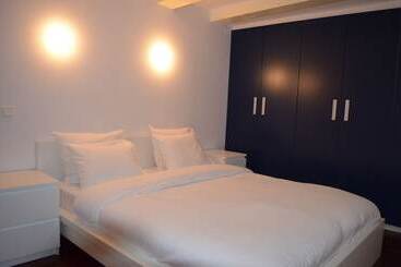 Rembrandtplein Bed & Breakfast