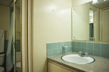 Starfish Beach Studio At Montego Bay Club Resort