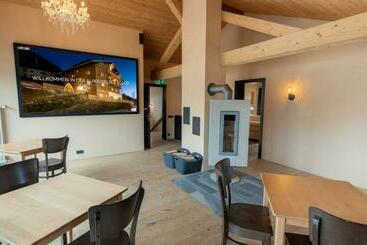 ツーリストアパートメント Alpen Select Lodge Kleinwalsertal