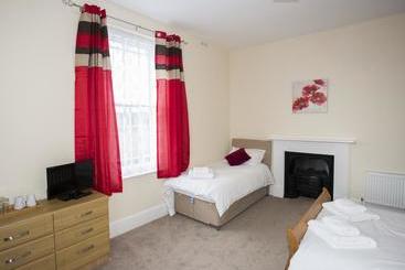 Brent Knoll Inn
