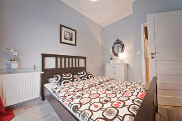 Very Berry   Orzeszkowej 16   Mtp Apartment, Parking, Check In 24h