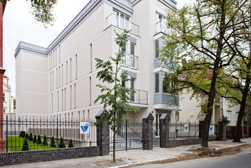 Very Berry   Orzeszkowej 16   Mtp Apartment, Parking, Check In 24h