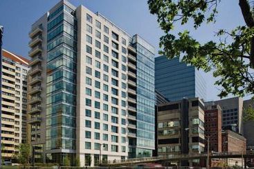 Global Luxury Suites At West End