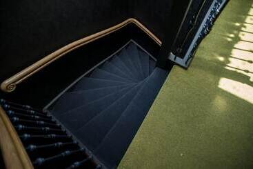 Golden Mansion Apart