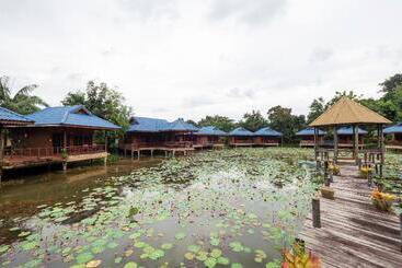 هتل Blue Resort And Spa Koh Chang