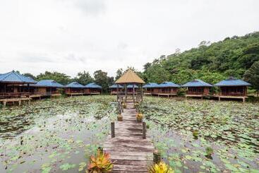 هتل Blue Resort And Spa Koh Chang