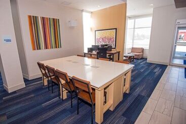 酒店 Holiday Inn Express   Red Deer North, An Ihg