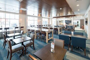 酒店 Holiday Inn Express   Red Deer North, An Ihg