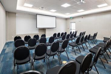 酒店 Holiday Inn Express   Red Deer North, An Ihg