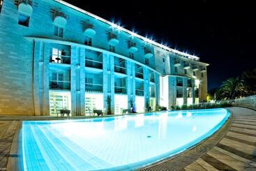 هتل Onda Marina Residence Rta