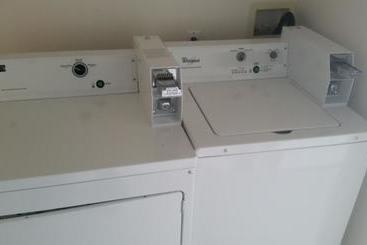 هتل Orca Inn Suites