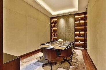 هتل Radisson Blu Faridabad