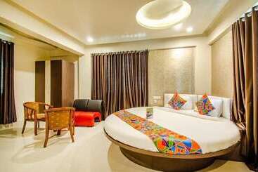 هتل Sanket Inn