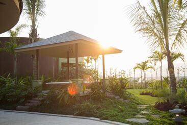 هتل Soul Spring Sanctuary