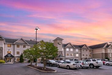 هتل Stay Over Suites   Fort Gregg Adams Area