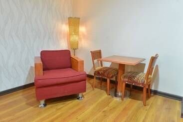 Royal Suites Condotel