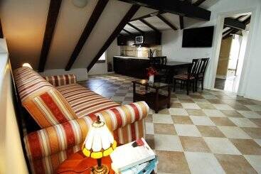 Sunce Palace Apartments With Free Offsite Parking