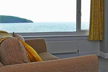 The Cliff Hotel & Spa
