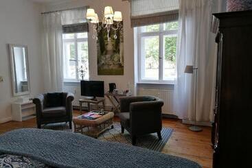 تختخواب و صبحانه Bed&breakfast Wagner Im Alten Pfarrhaus