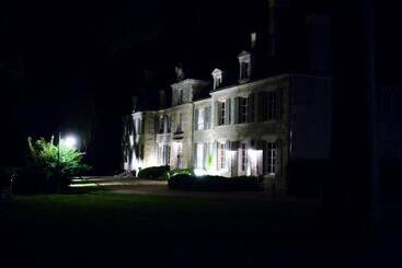 تختخواب و صبحانه Château De Planchevienne