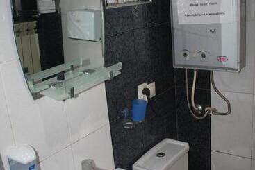 تختخواب و صبحانه Guesthouse Levani