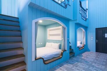 تختخواب و صبحانه Kenting Hemingway