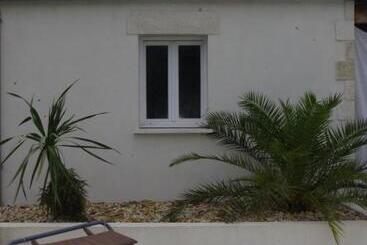 تختخواب و صبحانه Le Clos Des Oiseaux