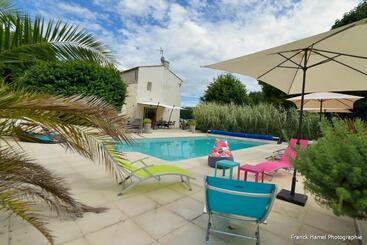 تختخواب و صبحانه Le Clos Des Oiseaux