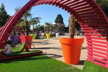 تختخواب و صبحانه Le Clos Des Oiseaux