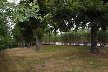 تختخواب و صبحانه Le Clos Des Oiseaux