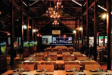Forever Green Resort