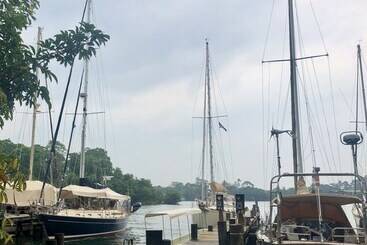 هتل Catamaran
