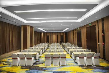 هتل Hilton Garden Inn Guiyang Yunyan