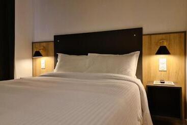 هتل Hôtel Mary S   Caen Centre Gare Sncf