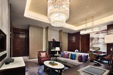 هتل Wanda Realm Yiwu