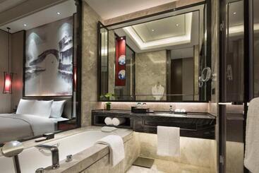 هتل Wanda Realm Yiwu