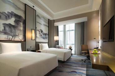 هتل Wanda Realm Yiwu