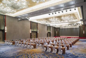 هتل Wanda Realm Yiwu