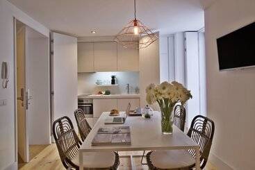 Lisbon Five Stars Apartments Combro 77