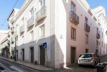 Lisbon Five Stars Apartments Combro 77
