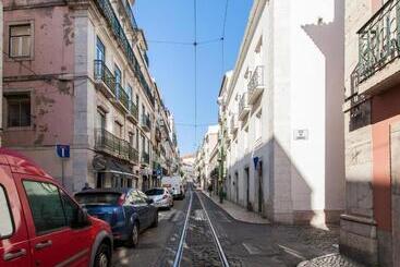 Lisbon Five Stars Apartments Combro 77