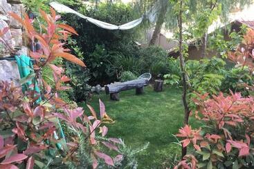 Skylark Bed & Breakfast