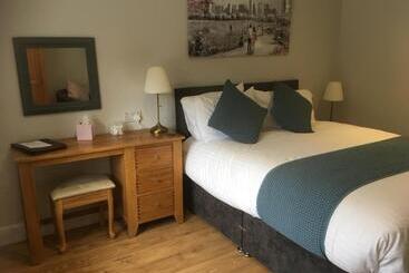 Trumbles Gatwick B&b