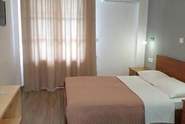 Apart Hotel Llazari