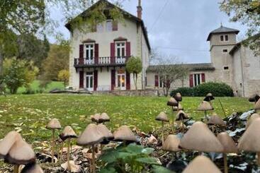 تختخواب و صبحانه Domaine La Rose