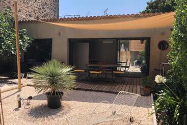 تختخواب و صبحانه La Casa Occitane