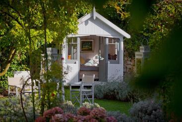 تختخواب و صبحانه Maison 76